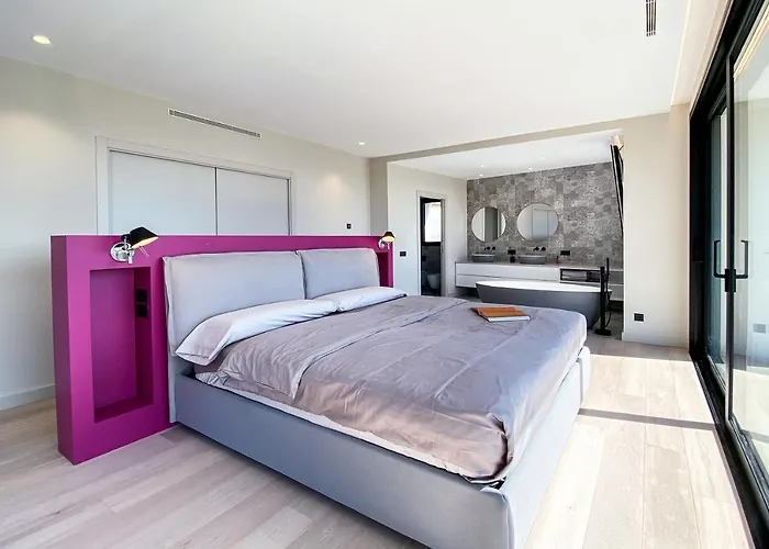 Luxury ***** فيلة *