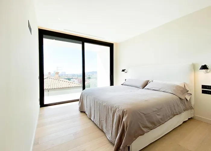 Luxury ***** فيلة بلاتجا ذارو
