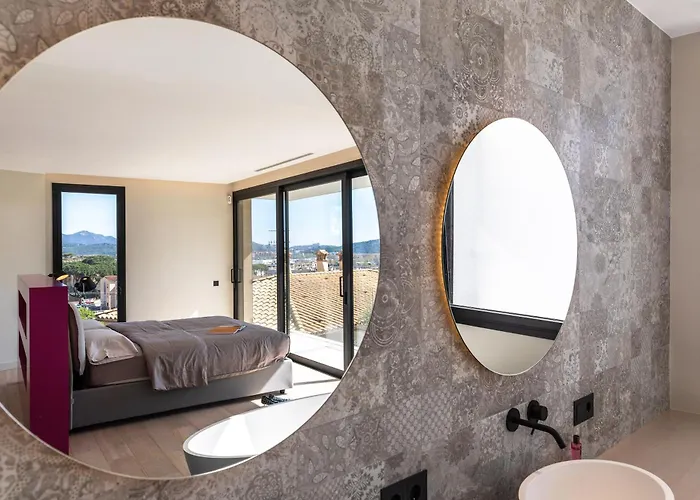 Luxury ***** فيلة *