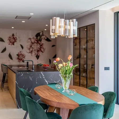 Luxury ***** 플라티야 다로