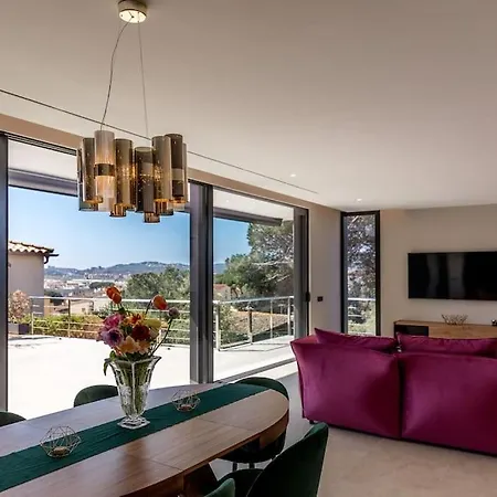 빌라 Luxury ***** 플라티야 다로