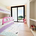 Luxury *****