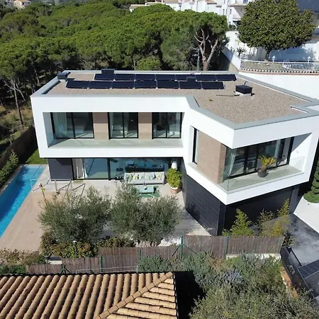 Willa Luxury ***** *